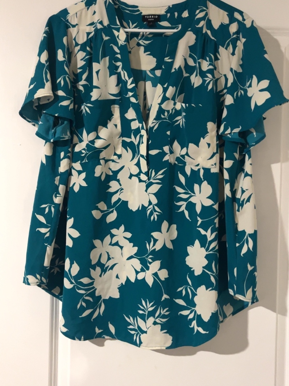 torrid Teal Floral Split-V Neck Blouse - Teal & Cream